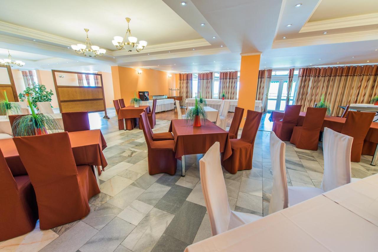 Hotel Merkur Kaluža Esterno foto
